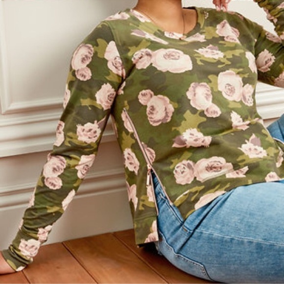 Stella & Dot Crush It Floral Camo Pullover - Picture 2 of 7